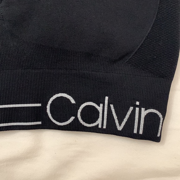 Calvin Klein ribbed workout set - Picture 4 of 7